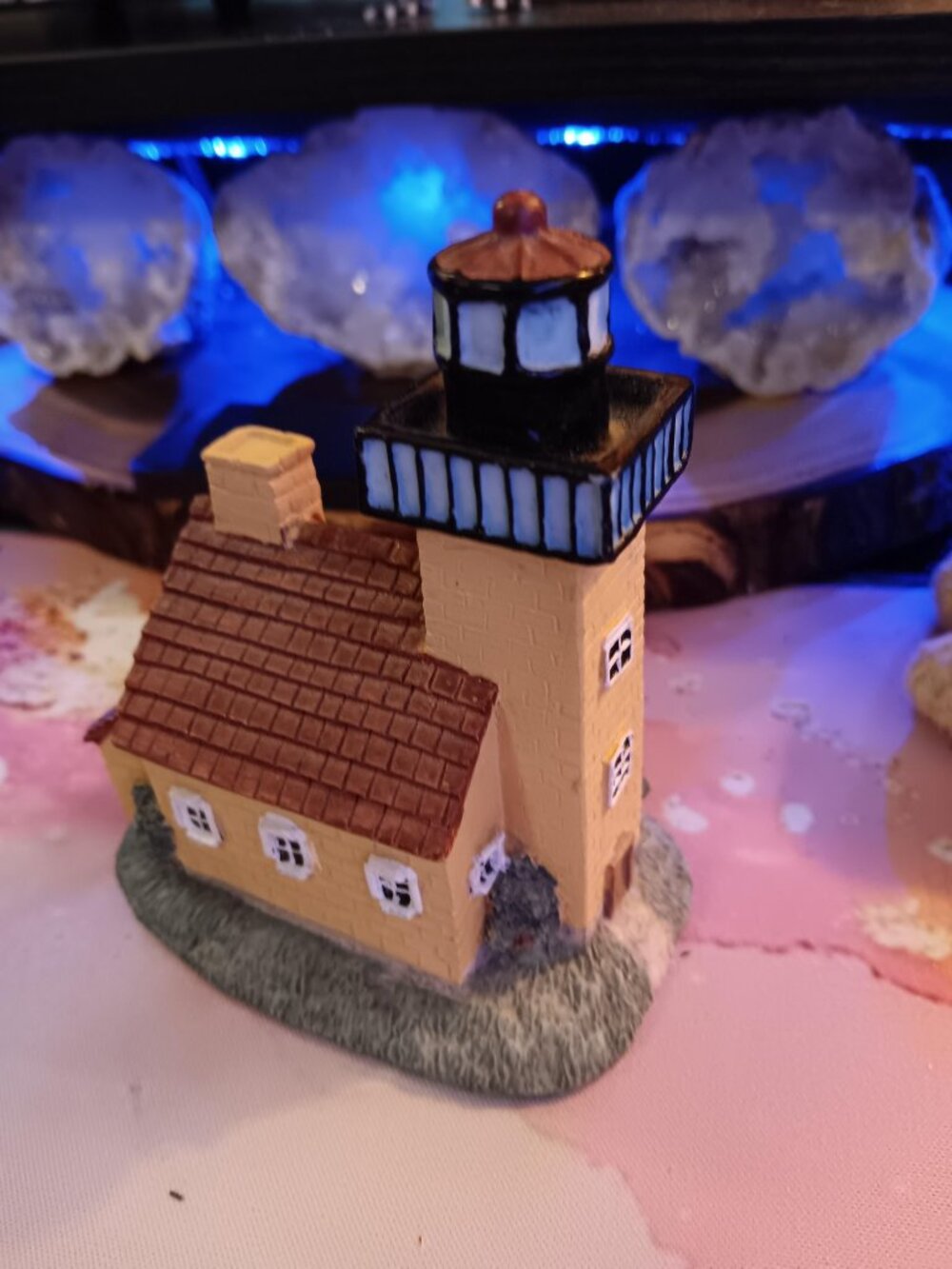Copper Harbor Michigan Lighthouse Figurine-MINT Vintage Coastal Decor RARE